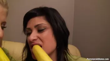 MILF & Teeny Lesbo Combo Screencap 51 on sinx.preview.netperv.com