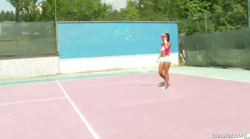 Tennis Court Pounding Screencap 4 on sinx.preview.netperv.com
