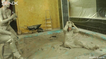Messy girls double team hot blonde in mud wrestling catfight Screencap 65 on sinx.preview.netperv.com