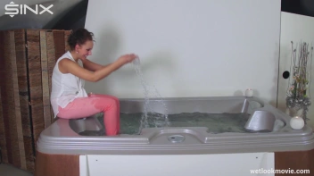 Playful Brunette's Solo Hot Tub Fun Screencap 26 on sinx.preview.netperv.com