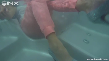 Playful Brunette's Solo Hot Tub Fun Screencap 42 on sinx.preview.netperv.com