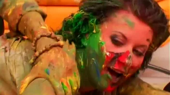 Smearing Paint All Over Each Other Screencap 103 on sinx.preview.netperv.com