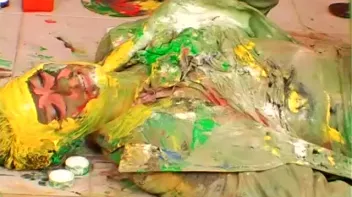 Smearing Paint All Over Each Other Screencap 114 on sinx.preview.netperv.com