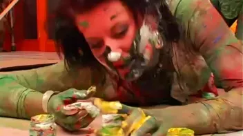 Smearing Paint All Over Each Other Screencap 64 on sinx.preview.netperv.com