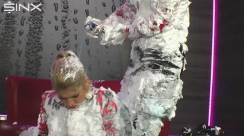 Wet And Messy Foam Covered Females Screencap 95 on sinx.preview.netperv.com