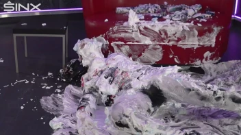 Wet And Messy Foam Covered Females Screencap 102 on sinx.preview.netperv.com