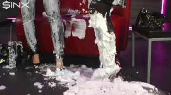 Wet And Messy Foam Covered Females Screencap 62 on sinx.preview.netperv.com