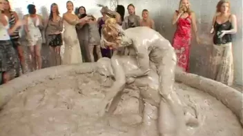 Crazy-Ass Messy Cat Fighting Vixens Screencap 64 on sinx.preview.netperv.com