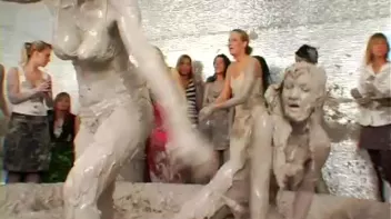 Crazy-Ass Messy Cat Fighting Vixens Screencap 81 on sinx.preview.netperv.com