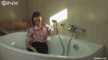 Her Shower Sex Appeal Screencap 44 on sinx.preview.netperv.com