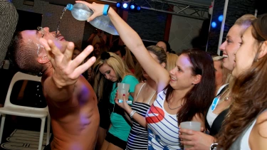 Latest deal - Party Hardcore Vol. 72 Part 1 - Main Edit