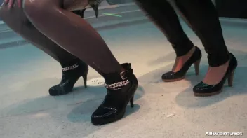 Shower Showdown! Screencap 46 on sinx.preview.netperv.com