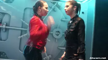 Shower Showdown! Screencap 50 on sinx.preview.netperv.com