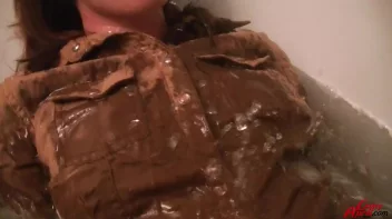 Rub-A-Dub Leony In The Tub Screencap 22 on sinx.preview.netperv.com