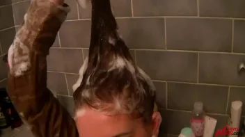 Rub-A-Dub Leony In The Tub Screencap 65 on sinx.preview.netperv.com