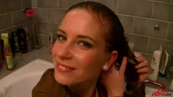 Rub-A-Dub Leony In The Tub Screencap 75 on sinx.preview.netperv.com