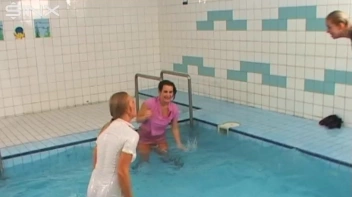 Bitches Bout, WAM Catfighting Babes Screencap 33 on sinx.preview.netperv.com