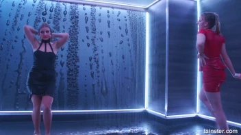 Show Us Wet You're Working With! Screencap 12 on sinx.preview.netperv.com