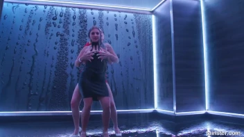 Show Us Wet You're Working With! Screencap 17 on sinx.preview.netperv.com