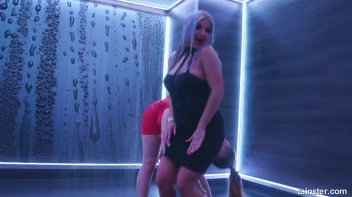 Show Us Wet You're Working With! Screencap 2 on sinx.preview.netperv.com