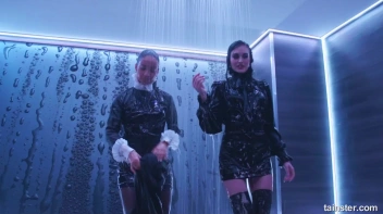 Show Us Wet You're Working With! Screencap 37 on sinx.preview.netperv.com