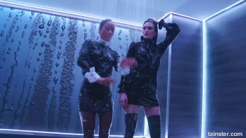 Show Us Wet You're Working With! Screencap 41 on sinx.preview.netperv.com