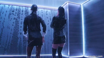 Show Us Wet You're Working With! Screencap 44 on sinx.preview.netperv.com