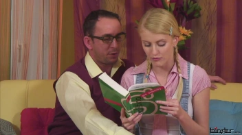 Club Cutie Piss Live Show Screencap 21 on sinx.preview.netperv.com