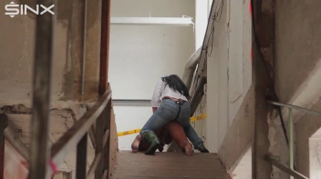 Gefickt in der alten Industriehalle Screencap 20 on sinx.preview.netperv.com