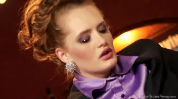 Happy Hour Drenched In Golden Showers Screencap 32 on sinx.preview.netperv.com