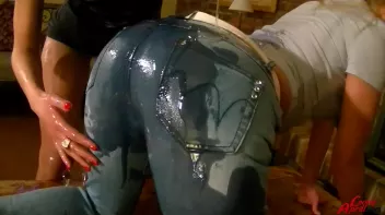 Oily Lesbo Rubdown Screencap 41 on sinx.preview.netperv.com