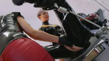 Gummiklinik 2 Screencap 31 on sinx.preview.netperv.com