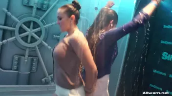 Bring The Rain And They Bring The Game Screencap 18 on sinx.preview.netperv.com