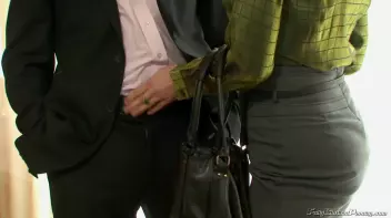 Eurobabe Piss Surprise Screencap 2 on sinx.preview.netperv.com