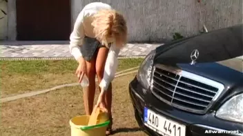 Taking Turns Hosing Each Other Down Screencap 7 on sinx.preview.netperv.com