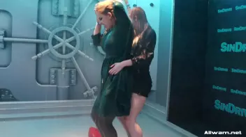 Simply Wet and Wonderful Screencap 61 on sinx.preview.netperv.com