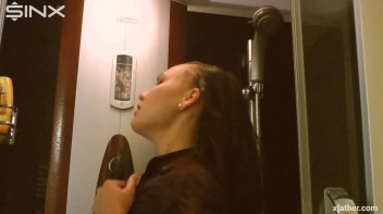 Solo Showering Seductress Screencap 5 on sinx.preview.netperv.com