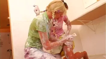 Toothpaste Fueled Catfight Screencap 83 on sinx.preview.netperv.com