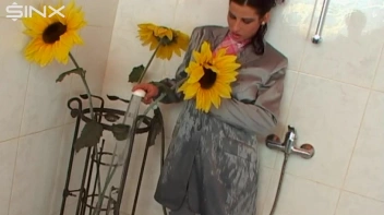 The Ultimate Shower Seduction Screencap 33 on sinx.preview.netperv.com