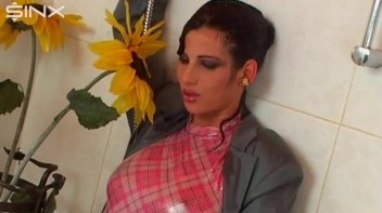 The Ultimate Shower Seduction Screencap 76 on sinx.preview.netperv.com