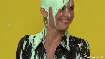 The Messiest Trivia Show Ever Screencap 32 on sinx.preview.netperv.com