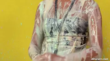 The Messiest Trivia Show Ever Screencap 47 on sinx.preview.netperv.com