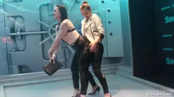 The best place for girls to get wet  Screencap 33 on sinx.preview.netperv.com