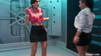 The best place for girls to get wet  Screencap 46 on sinx.preview.netperv.com