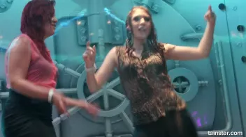 The best place for girls to get wet  Screencap 67 on sinx.preview.netperv.com