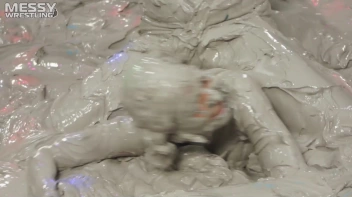 Messy Wrestling: Valentina Ross The Boss Throws Down In The Mud In Style!! Screencap 53 on sinx.preview.netperv.com