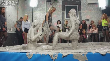 Messy Wrestling: Valentina Ross The Boss Throws Down In The Mud In Style!! Screencap 74 on sinx.preview.netperv.com