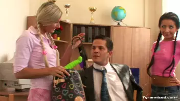 When Secretaries Fight Back! Screencap 12 on sinx.preview.netperv.com