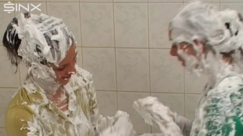 Two Messy Babes Covered In Foam Screencap 53 on sinx.preview.netperv.com