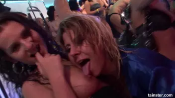 All-Night Love Lounge Part 6 - Shower Cam Screencap 61 on sinx.preview.netperv.com